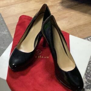 Sales!!! Classic Cole Haan Black Patent Leather Pumps size 8.5